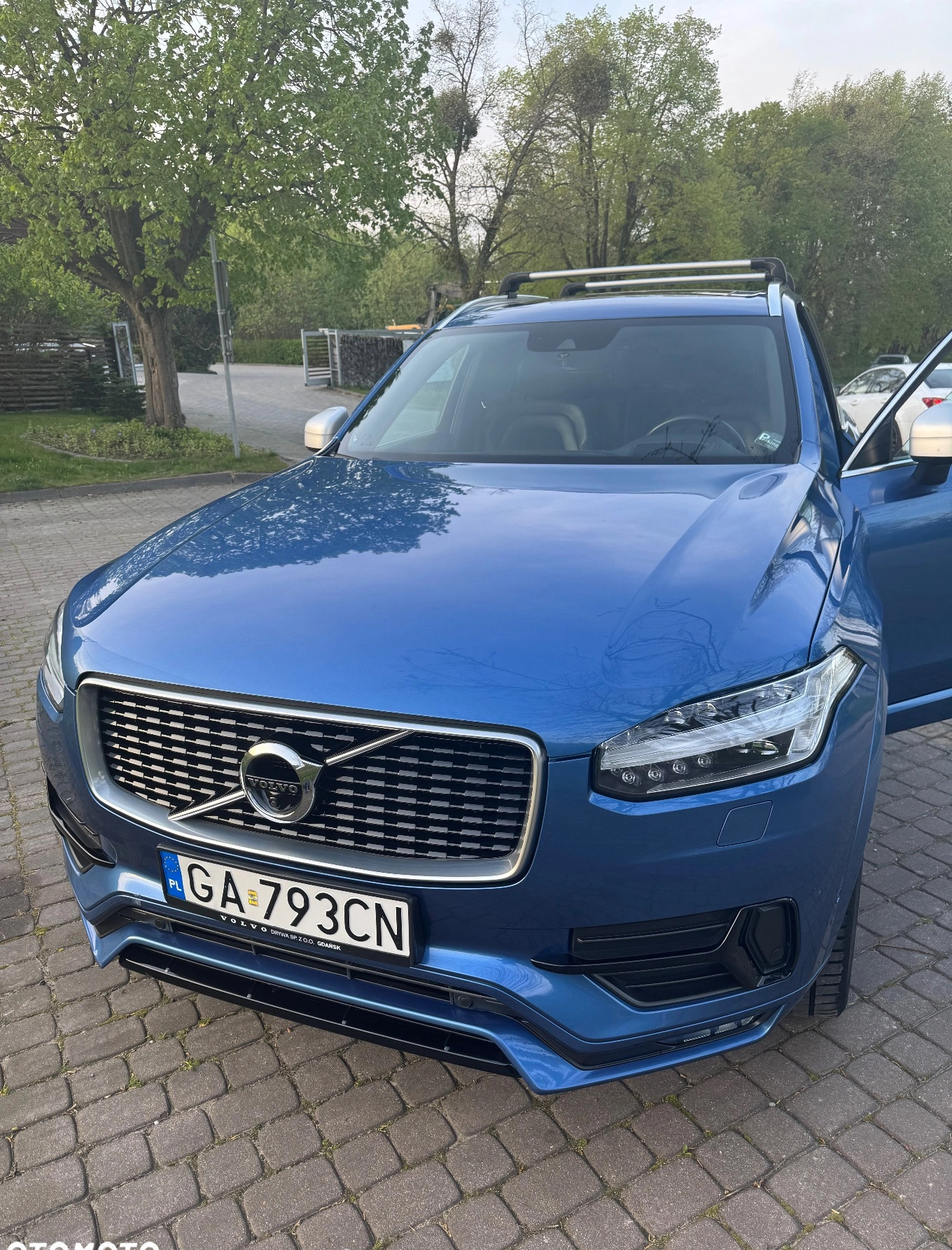 Volvo XC 90 cena 198000 przebieg: 98000, rok produkcji 2018 z Gdynia małe 742